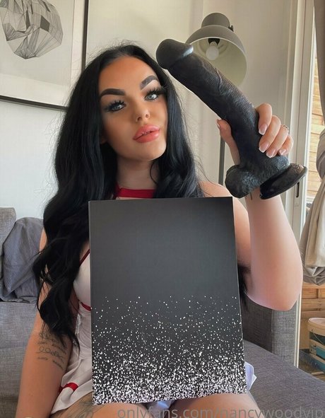 アジア人 ノーPPV オンリーファンズ 美しい裸 画像