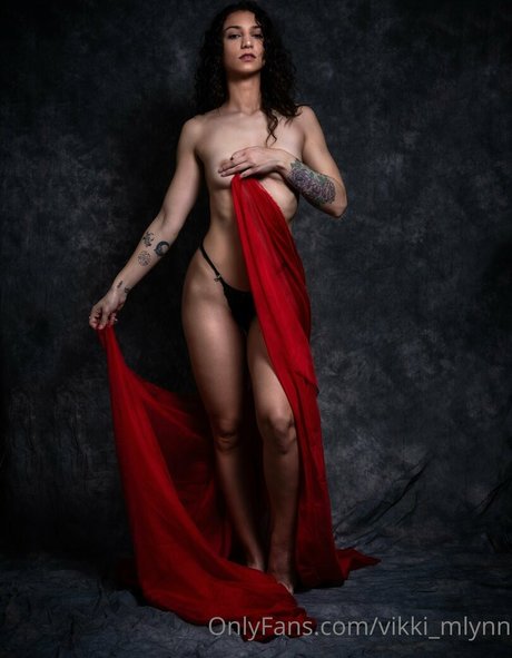 ティーンランジェリーOnlyFans えろた ギャラリー