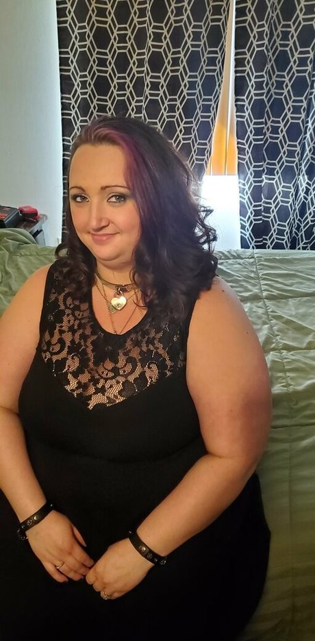 naughty kitten84 かわいいポルノスター 画像