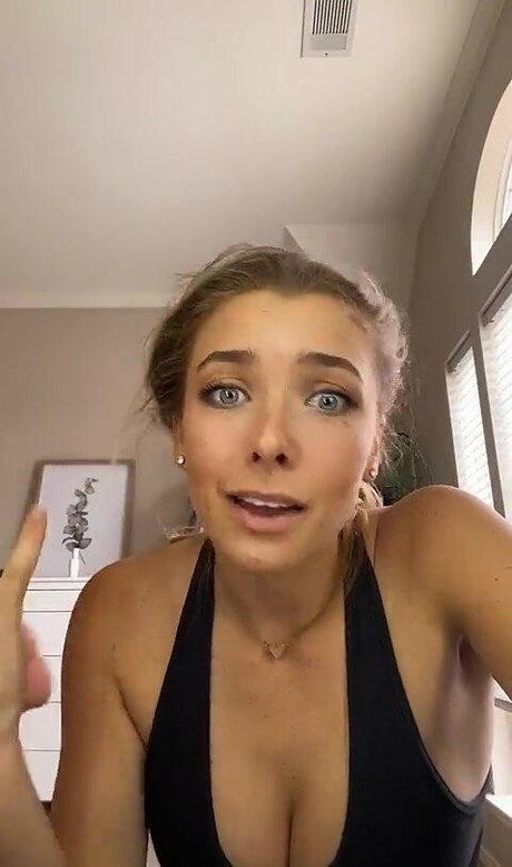 アジア人の精液OnlyFans セクシーヌード 写真