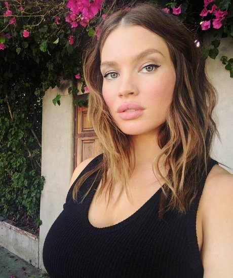 Tara Lynn かわいいスター ギャラリー