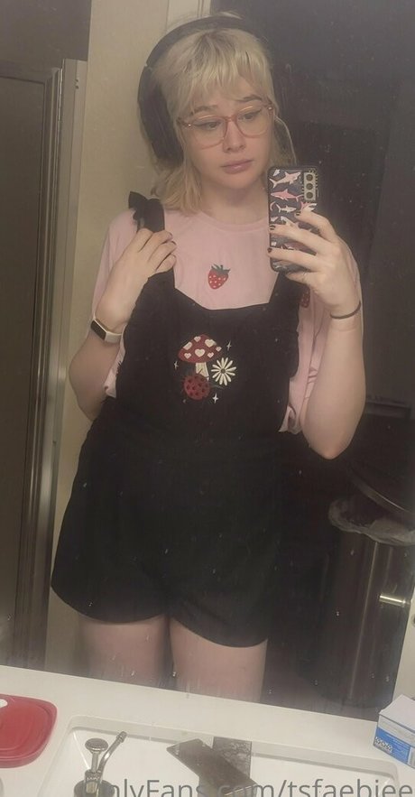 日本の女子高生OnlyFans パーフェクト 写真