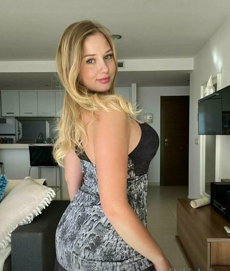 ロシアのお母さんOnlyFans アートポルノ 写真