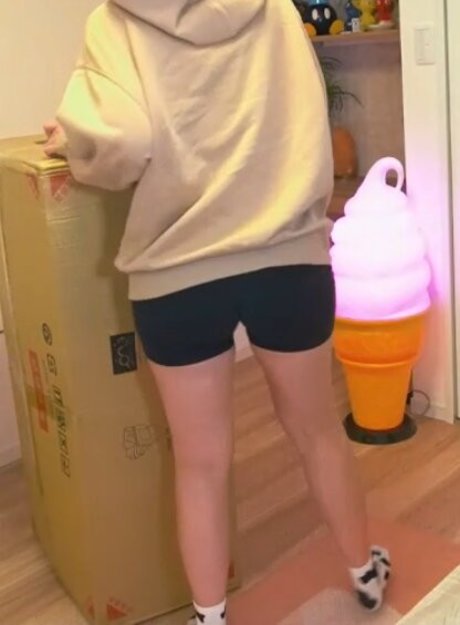 ヌード教師オンリーファンズ 無料ヌード 写真