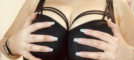 thrilllhoe free 完璧なポルノスター 写真