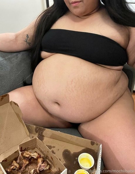 アラブのティーンズオンリーファンズ 裸 写真