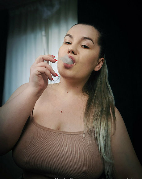 evegoddes セックス女優 写真