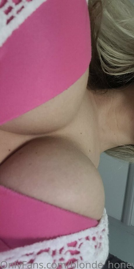 blonde honey22 トップモデル 写真