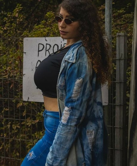 Ashley Alves セクシー女優 画像