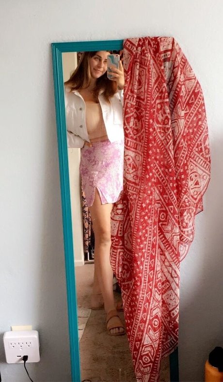 Emma R B セクシーなスター ギャラリー