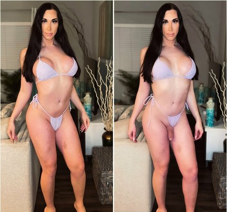 フェイシャルオンリーファンズ 美しいヌード 写真