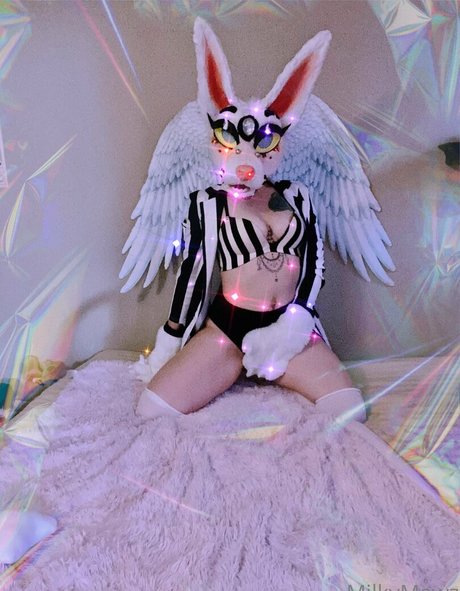 strwbrryinsides ポルノモデル 画像