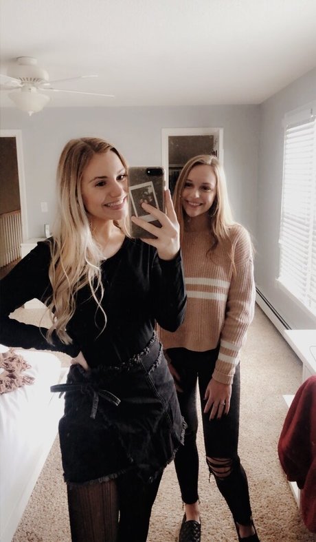 Leah Booth ヌードモデル 写真