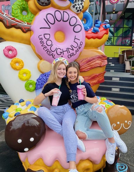 Leah Booth ポルノスター HD 画像