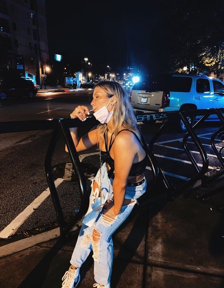 Leah Booth スター xxx 画像