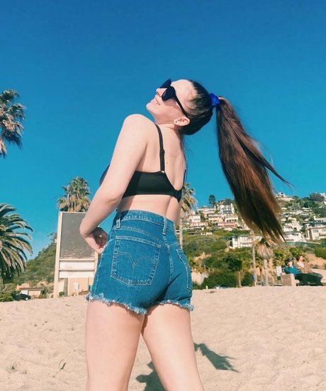 Lily P セクシーなスター 写真