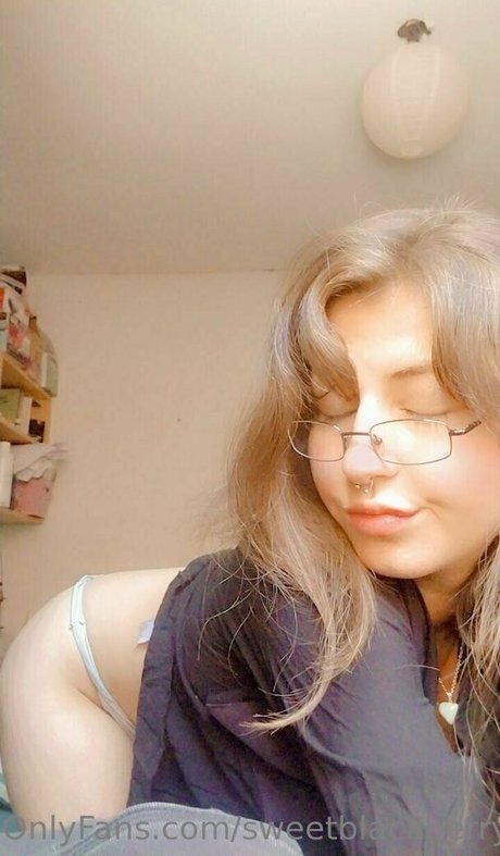 sweetblackberry04 ポルノスター トップ 写真