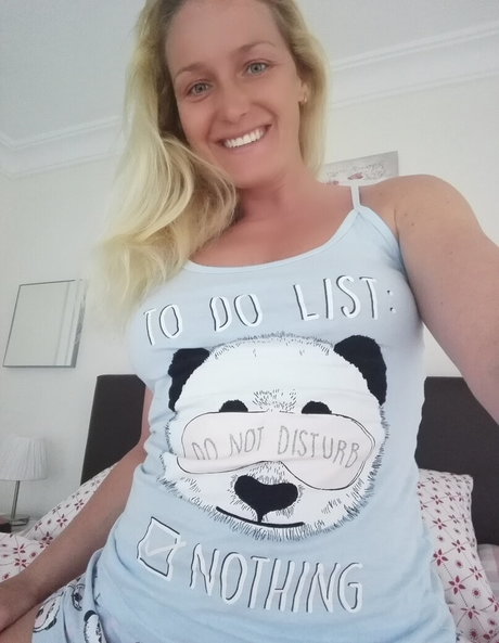 ナチュラルポーグオンリーファン ホットヌード 写真