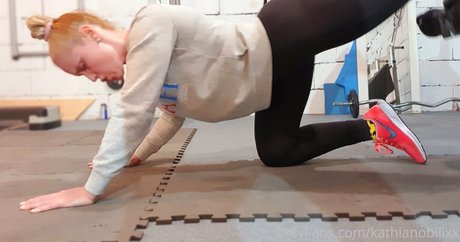 OnlyFansの写真 ヌード 画像