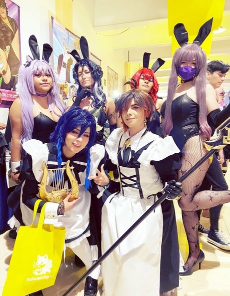 ハロウィン オンリーファン 無料エロ 写真