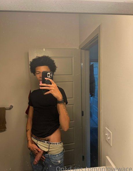 フィットネスインフルエンサーオンリーファンズ ポルノ 画像