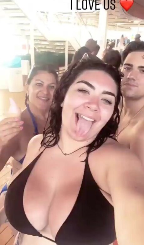 Nicky Nicole トップモデル 画像