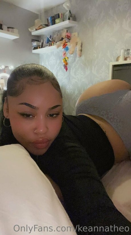 Keanna Theo 素敵なスター 写真