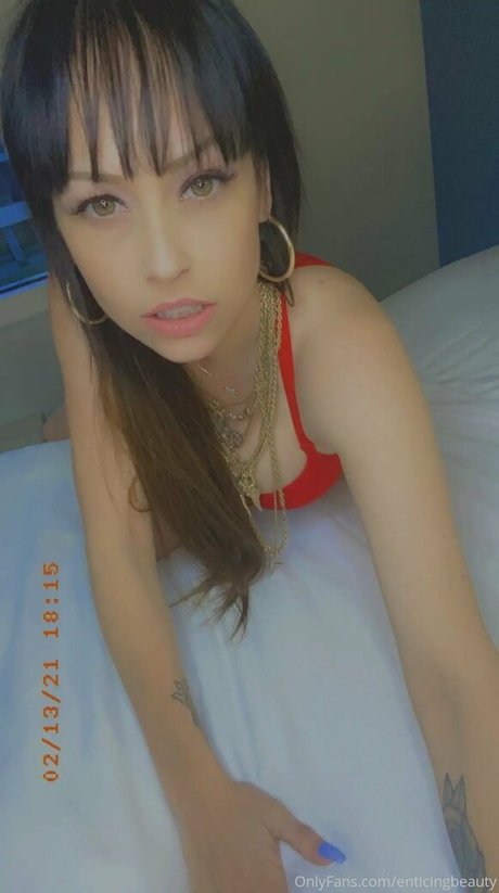 ブルネットの猫OnlyFans ホットポルノ 画像