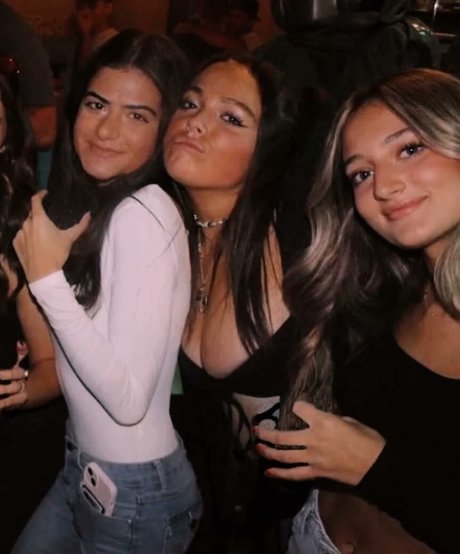 Hannah B セックスモデル 写真