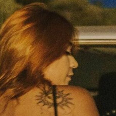 Nicollysntss HDポルノスター 画像