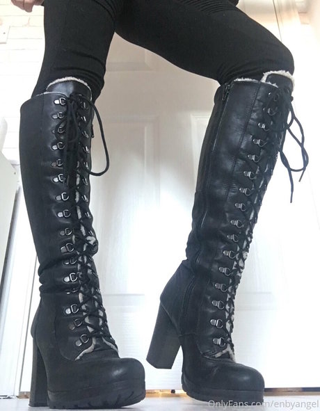 enbyangel 高品質女優 写真