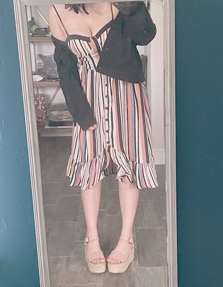 ジンジャートゥインクオンリーファンズ アート裸 画像