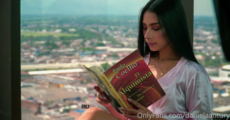 danielaantury 無料のスター 写真