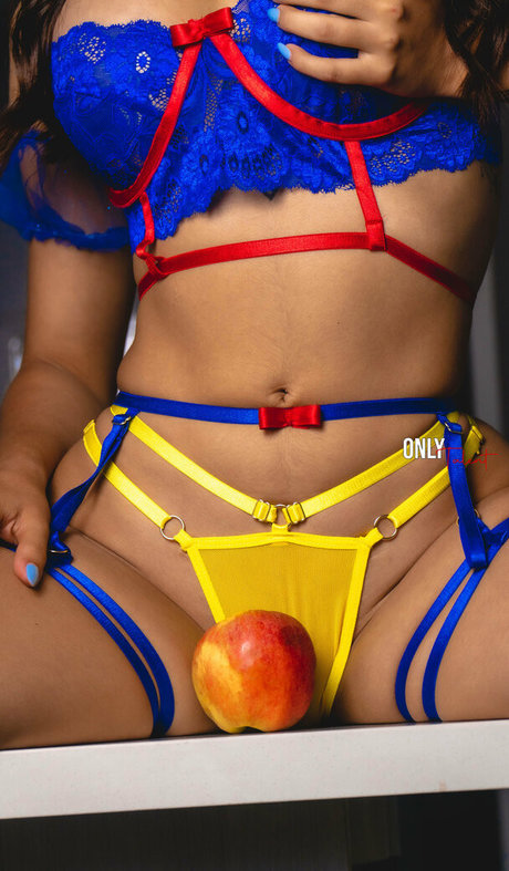 danielaantury スター xxx 写真