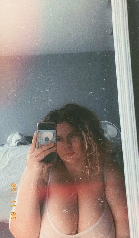 ラバーオンリーファン ホット裸 画像