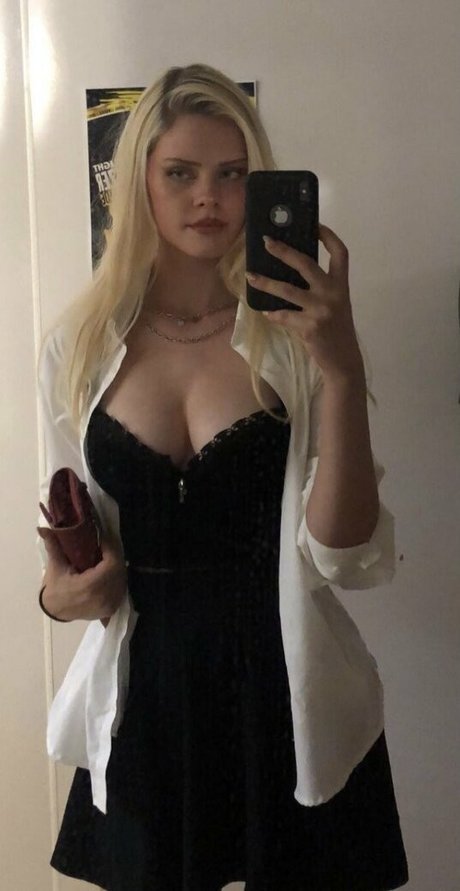 brittvnybitchh トップ女優 ギャラリー