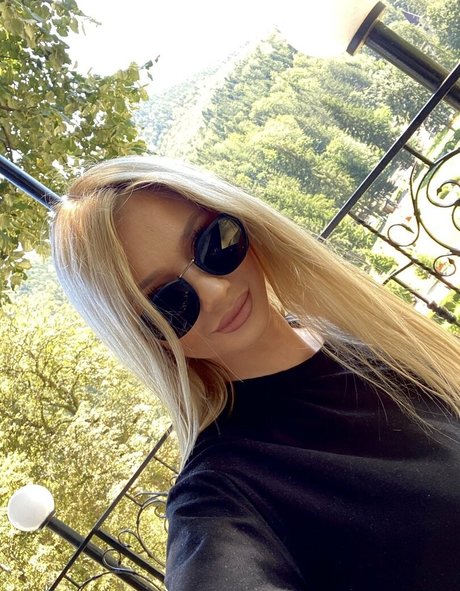 太った足のOnlyFans ホット裸 画像