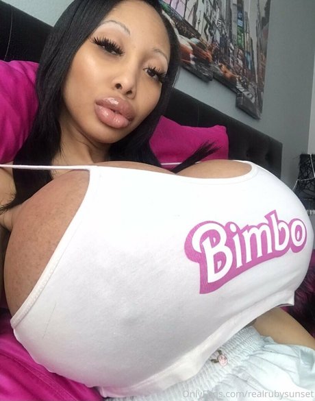 realrubysunset XXXモデル 画像