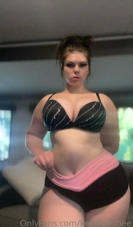 kenziedubee 高品質のスター ギャラリー