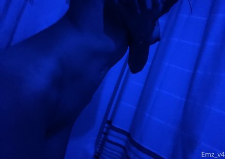 emz v3 ポルノスター 素敵 ギャラリー