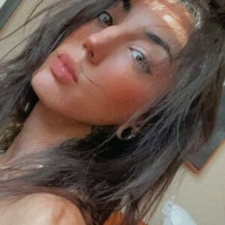 emz v3 セックスモデル 写真