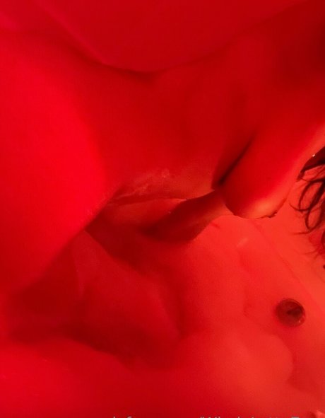 emz v3 完璧なポルノスター ギャラリー