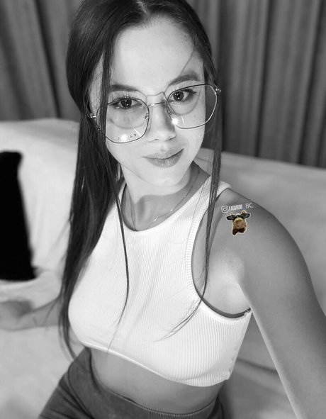 熟女クーガーオンリーファンズ 無料ポルノ 写真