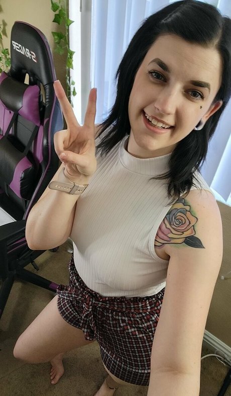 blissfulflower 美しいモデル 写真