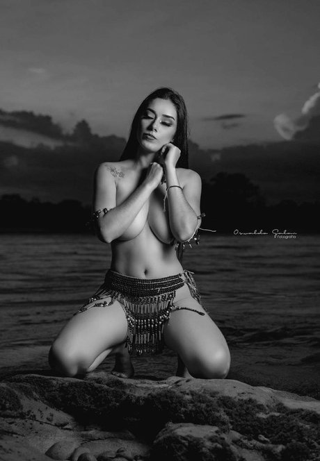 Mika Janneth 素敵なポルノスター 画像