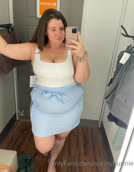 Sunnyhunnie xxxポルノスター 写真