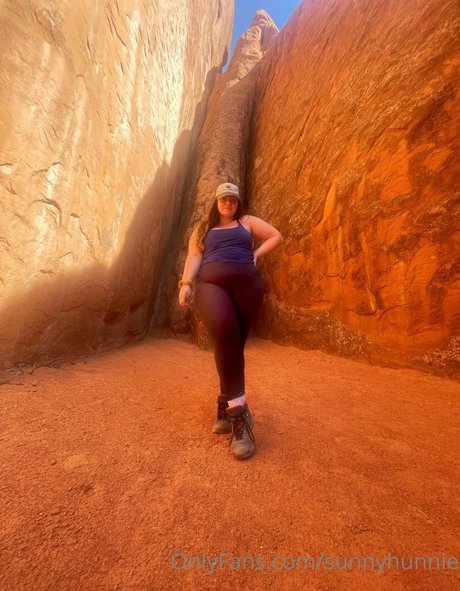 Sunnyhunnie アートモデル 写真