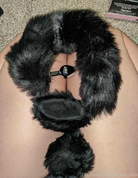 痩せたアジア人ティーン OnlyFans 美しいxxx 写真