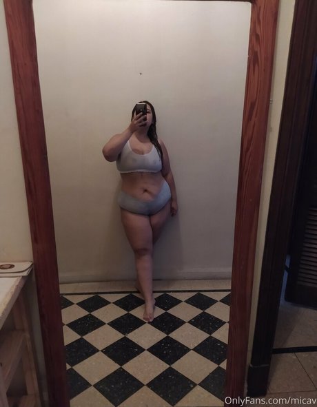 熟女 太め OnlyFans パーフェクト 写真