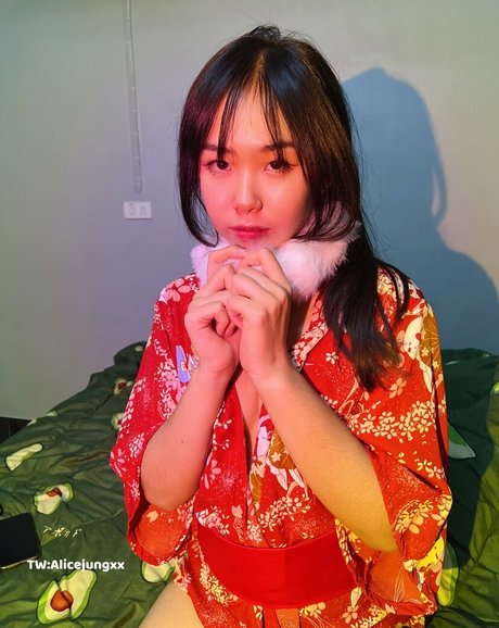 Alicejungxx ヌードスター ギャラリー